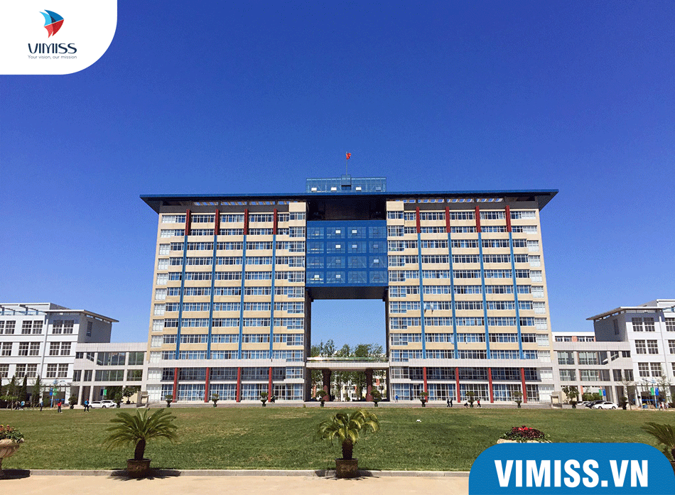 Học viện Kinh tế đối ngoại Hà Bắc tại Tần Hoàng Đảo xinh đẹp