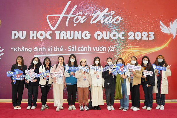 Hội thảo du học Trung Quốc thành công thu hút 1.860 người tham dự